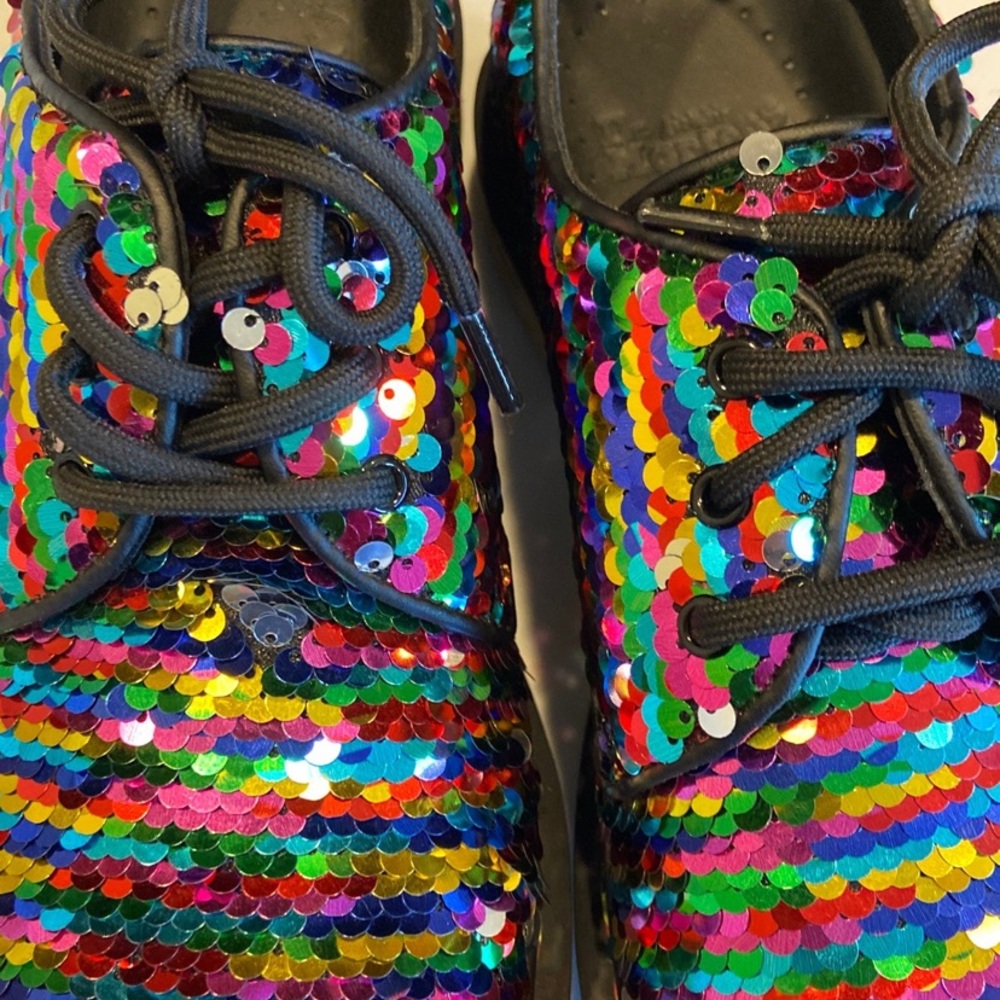 Dr. Martens RAINBOW MULTI+SILVER SEQUIN woman’s size 6 - Picture 4 of 8